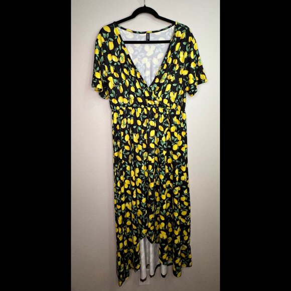 Women’s High-Low Maxi Dress Size 1X Black & Vibrant Yellow Lemons - Picture 2 of 4